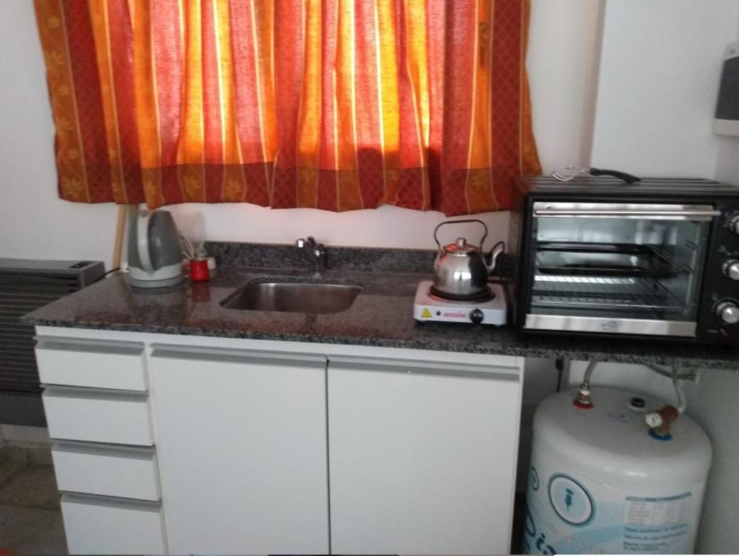 Alquiler Diario Hasta 4 Personas Apartment Tandil Exterior photo